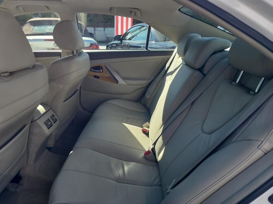 2007 Toyota Camry 4dr Sdn V6 Auto XLE (Natl), available for sale in Islip, New York | L.I. Auto Gallery. Islip, New York 2007 Toyota Camry 4dr Sdn V6 Auto XLE (Natl), available for sale in Islip, New York | L.I. Auto Gallery. Islip, New York