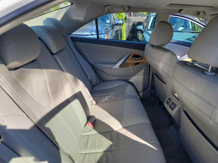 2007 Toyota Camry 4dr Sdn V6 Auto XLE (Natl), available for sale in Islip, New York | L.I. Auto Gallery. Islip, New York 2007 Toyota Camry 4dr Sdn V6 Auto XLE (Natl), available for sale in Islip, New York | L.I. Auto Gallery. Islip, New York