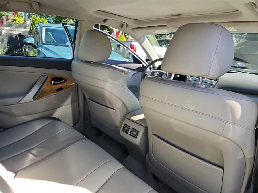 2007 Toyota Camry 4dr Sdn V6 Auto XLE (Natl), available for sale in Islip, New York | L.I. Auto Gallery. Islip, New York 2007 Toyota Camry 4dr Sdn V6 Auto XLE (Natl), available for sale in Islip, New York | L.I. Auto Gallery. Islip, New York