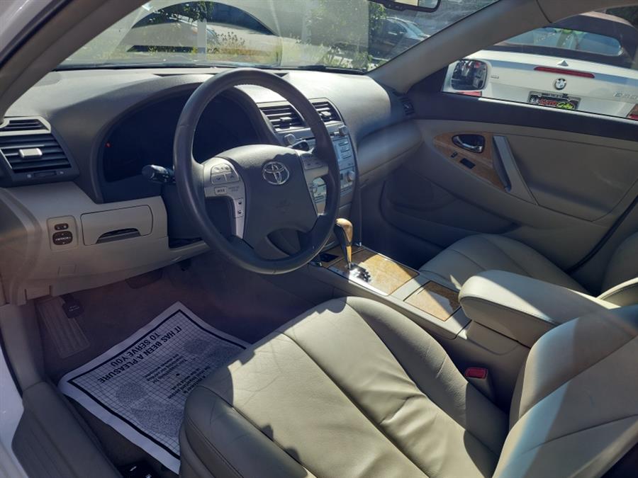 2007 Toyota Camry 4dr Sdn V6 Auto XLE (Natl), available for sale in Islip, New York | L.I. Auto Gallery. Islip, New York 2007 Toyota Camry 4dr Sdn V6 Auto XLE (Natl), available for sale in Islip, New York | L.I. Auto Gallery. Islip, New York
