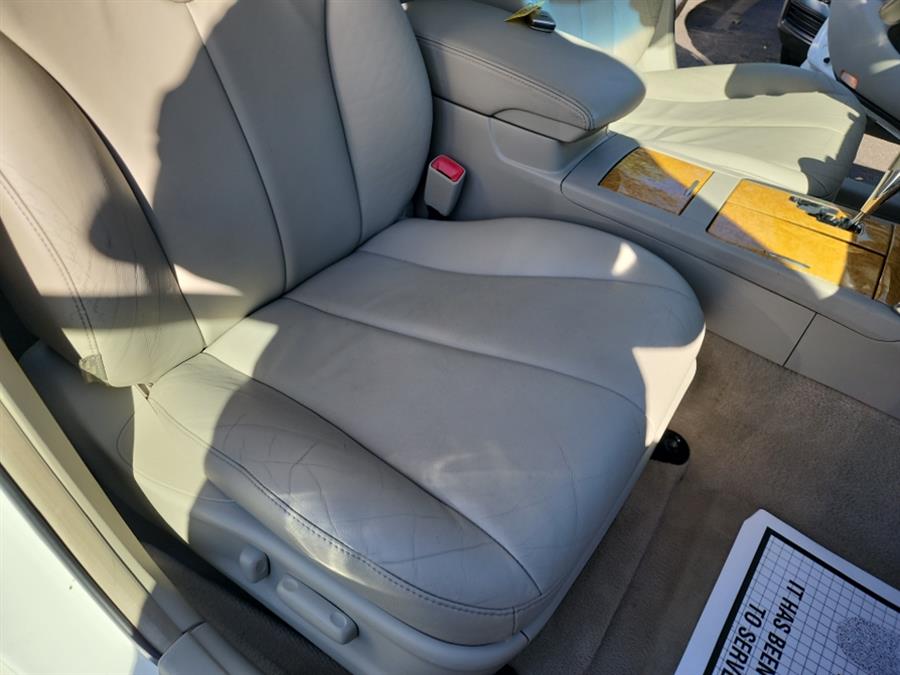 2007 Toyota Camry 4dr Sdn V6 Auto XLE (Natl), available for sale in Islip, New York | L.I. Auto Gallery. Islip, New York 2007 Toyota Camry 4dr Sdn V6 Auto XLE (Natl), available for sale in Islip, New York | L.I. Auto Gallery. Islip, New York