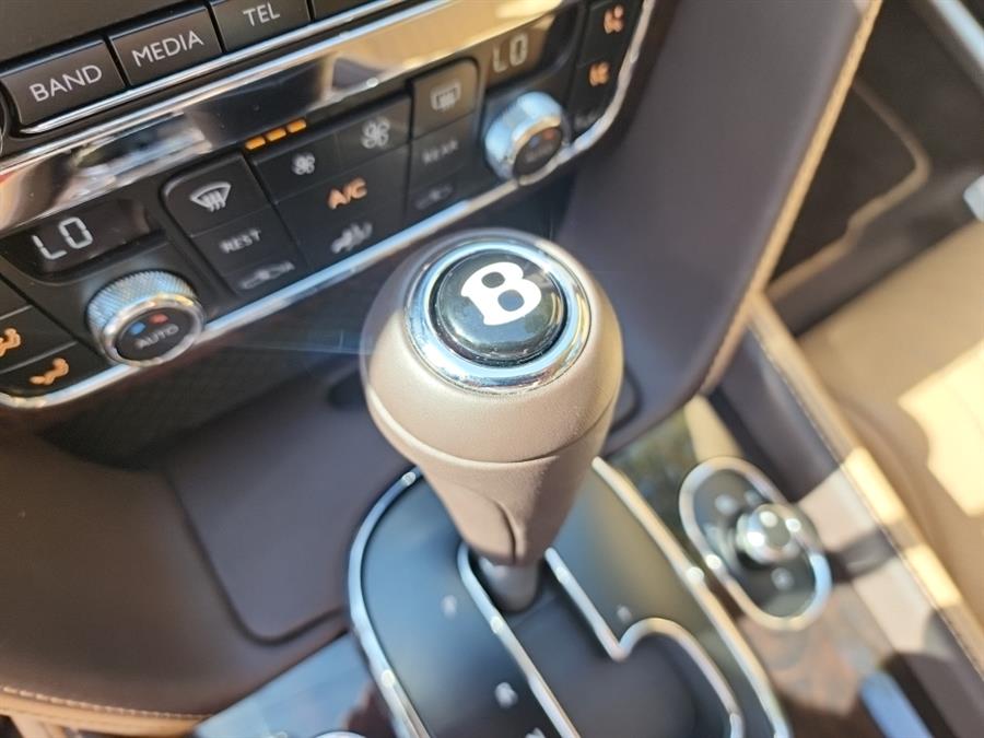 2018 Bentley Flying Spur V8 photo 30