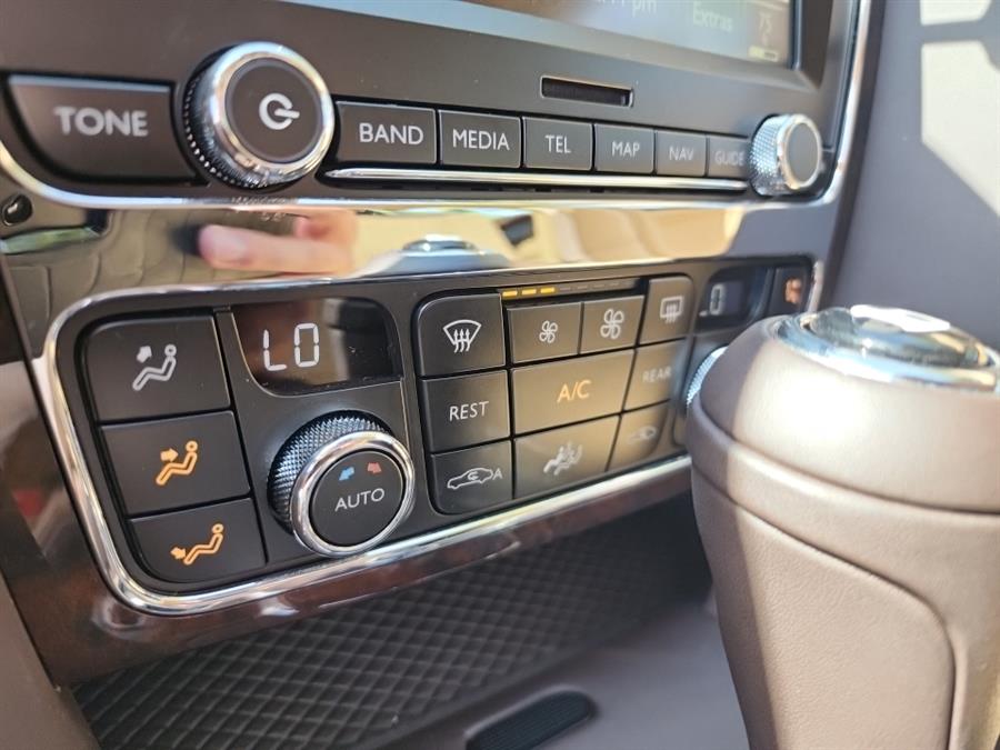 2018 Bentley Flying Spur V8 photo 27