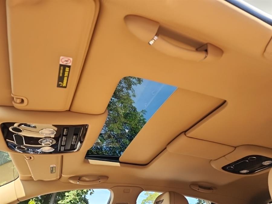 2018 Bentley Flying Spur V8 photo 39