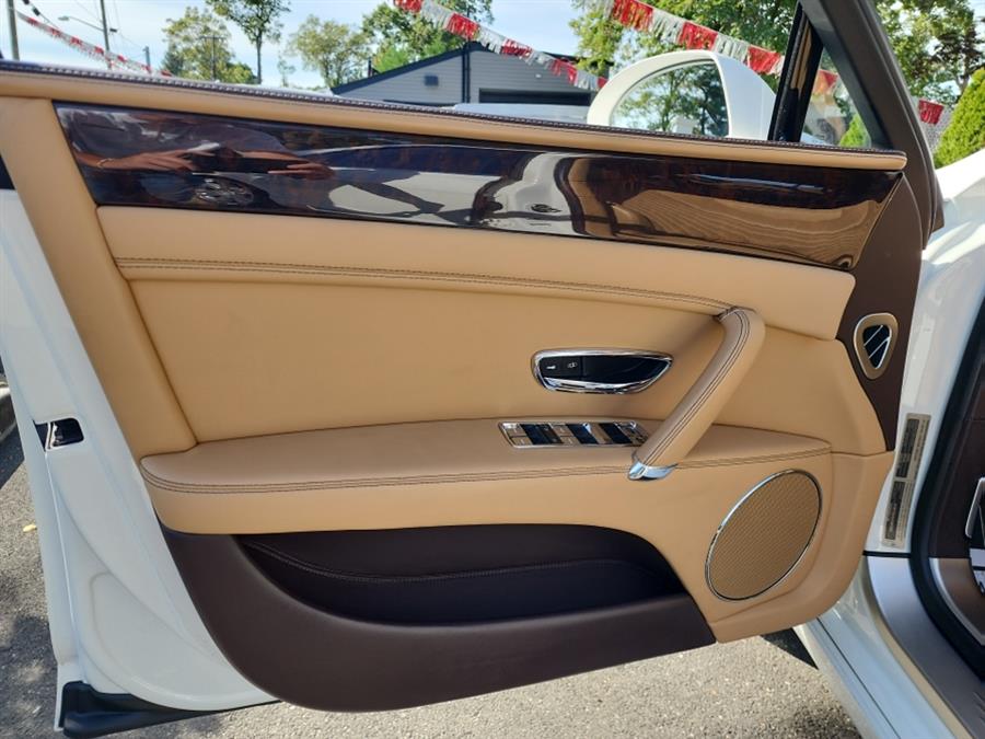 2018 Bentley Flying Spur V8 photo 43