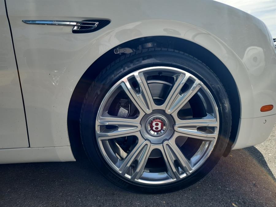 2018 Bentley Flying Spur V8 photo 21