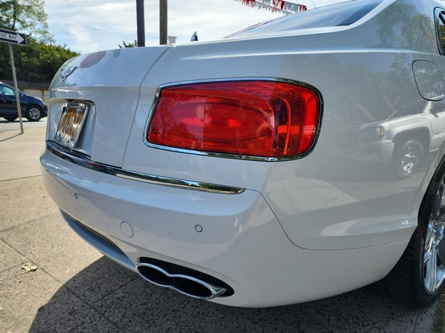 2018 Bentley Flying Spur V8 photo 13