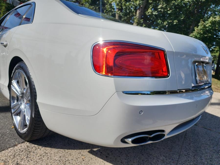 2018 Bentley Flying Spur V8 photo 12