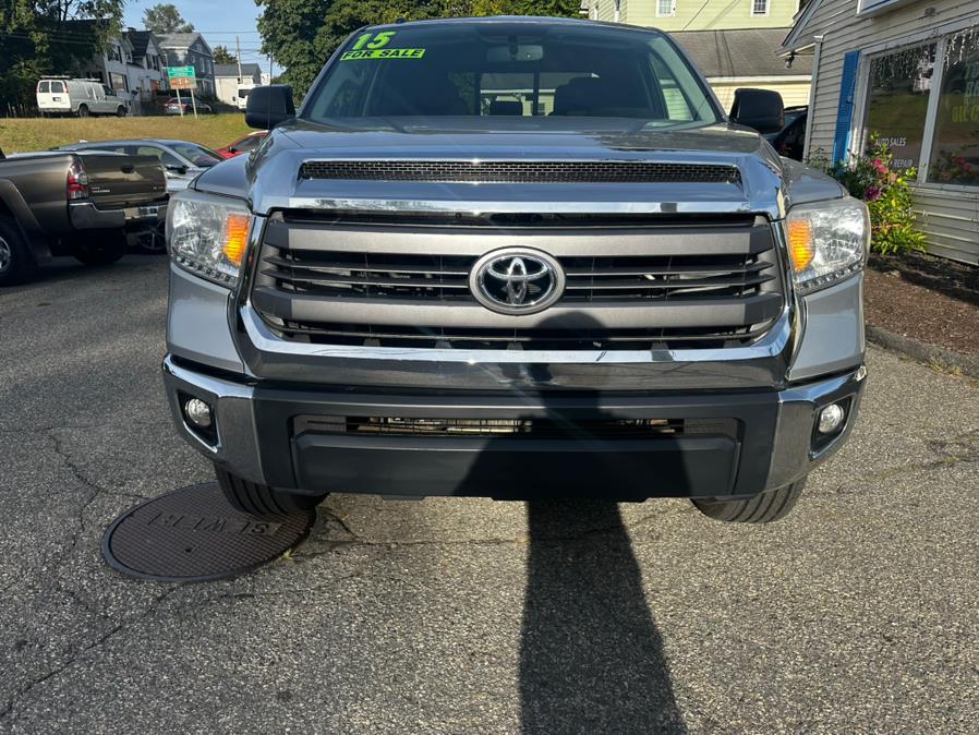 2015 Toyota Tundra 4WD Truck Double Cab 5.7L V8 6-Spd AT SR5 (Natl), available for sale in New Milford, Connecticut | Faustos Auto Body and Repairs LLC. New Milford, Connecticut 2015 Toyota Tundra 4WD Truck Double Cab 5.7L V8 6-Spd AT SR5 (Natl), available for sale in New Milford, Connecticut | Faustos Auto Body and Repairs LLC. New Milford, Connecticut