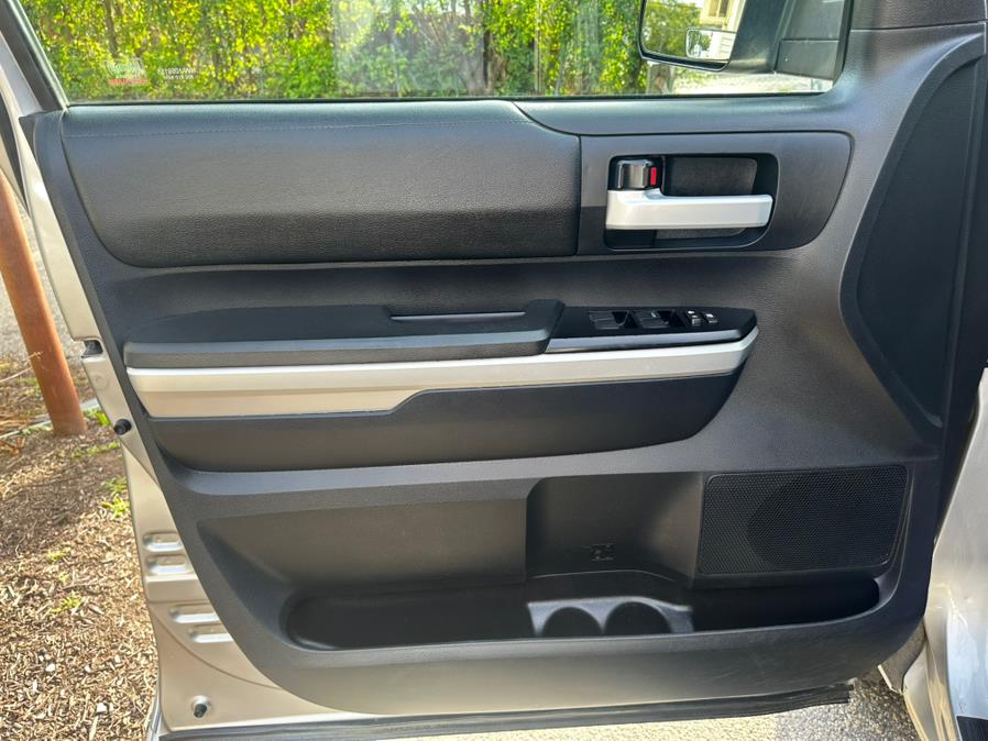 2015 Toyota Tundra 4WD Truck Double Cab 5.7L V8 6-Spd AT SR5 (Natl), available for sale in New Milford, Connecticut | Faustos Auto Body and Repairs LLC. New Milford, Connecticut 2015 Toyota Tundra 4WD Truck Double Cab 5.7L V8 6-Spd AT SR5 (Natl), available for sale in New Milford, Connecticut | Faustos Auto Body and Repairs LLC. New Milford, Connecticut
