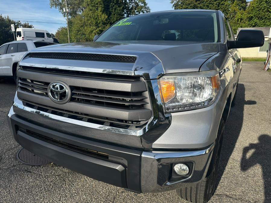 2015 Toyota Tundra 4WD Truck Double Cab 5.7L V8 6-Spd AT SR5 (Natl), available for sale in New Milford, Connecticut | Faustos Auto Body and Repairs LLC. New Milford, Connecticut 2015 Toyota Tundra 4WD Truck Double Cab 5.7L V8 6-Spd AT SR5 (Natl), available for sale in New Milford, Connecticut | Faustos Auto Body and Repairs LLC. New Milford, Connecticut