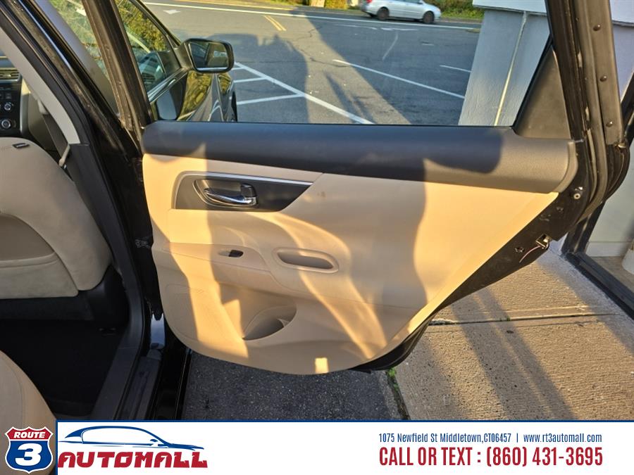2015 Nissan Altima 4dr Sdn I4 2.5 S, available for sale in Middletown, Connecticut | RT 3 AUTO MALL LLC. Middletown, Connecticut 2015 Nissan Altima 4dr Sdn I4 2.5 S, available for sale in Middletown, Connecticut | RT 3 AUTO MALL LLC. Middletown, Connecticut