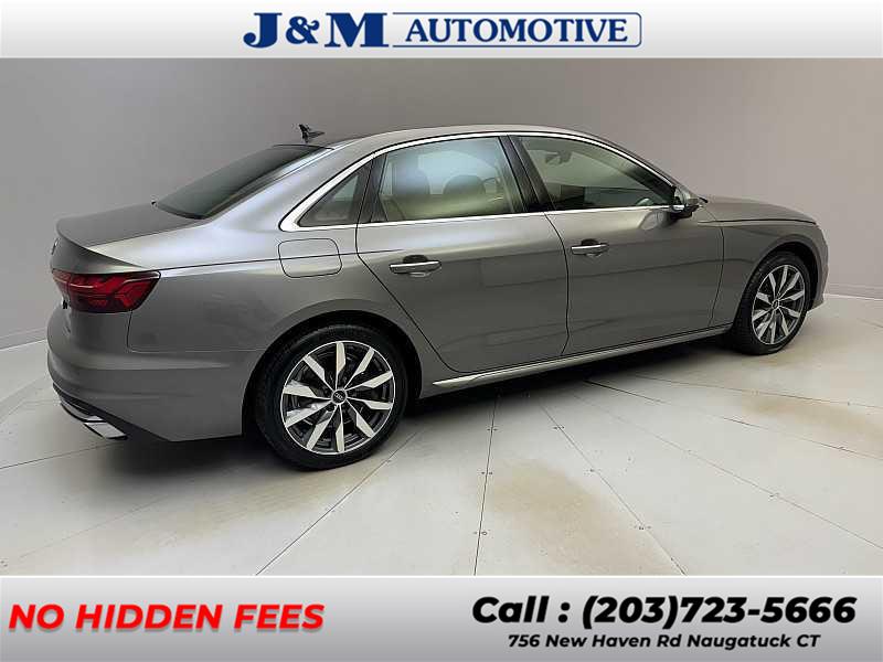 2022 Audi A4 40 Premium Plus photo 5