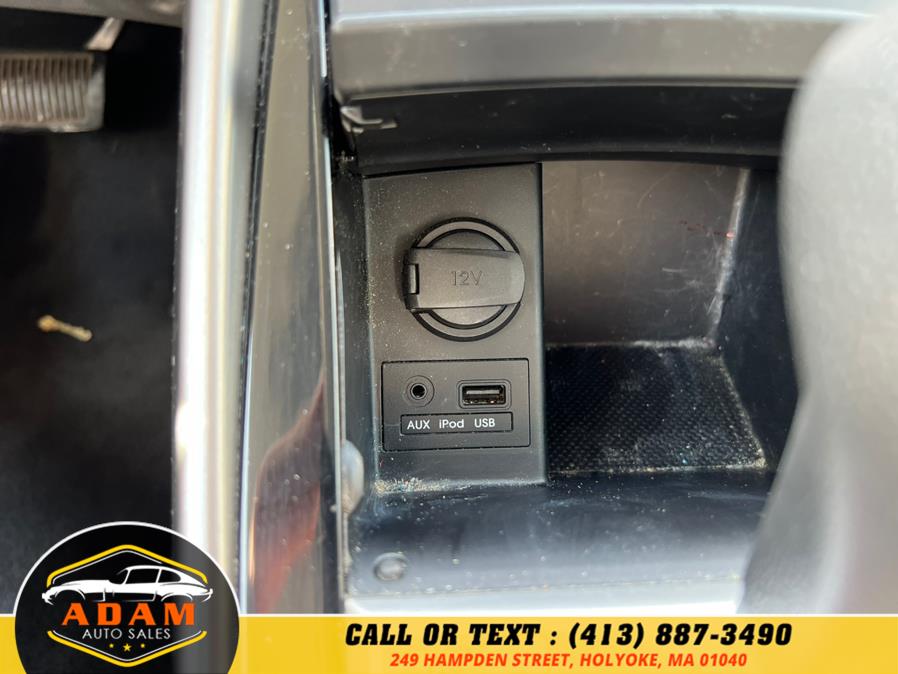 2013 Hyundai Elantra 4dr Sdn Auto GLS, available for sale in Holyoke, Massachusetts | Adam Auto Sales. Holyoke, Massachusetts 2013 Hyundai Elantra 4dr Sdn Auto GLS, available for sale in Holyoke, Massachusetts | Adam Auto Sales. Holyoke, Massachusetts
