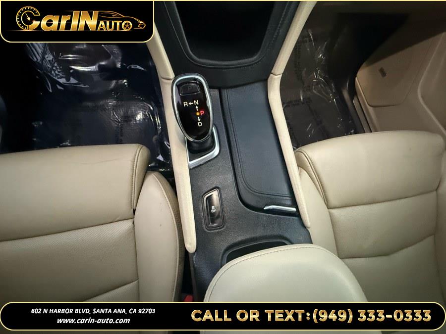 2017 Cadillac XT5 FWD 4dr Luxury, available for sale in Santa Ana, California | Carin Auto. Santa Ana, California 2017 Cadillac XT5 FWD 4dr Luxury, available for sale in Santa Ana, California | Carin Auto. Santa Ana, California