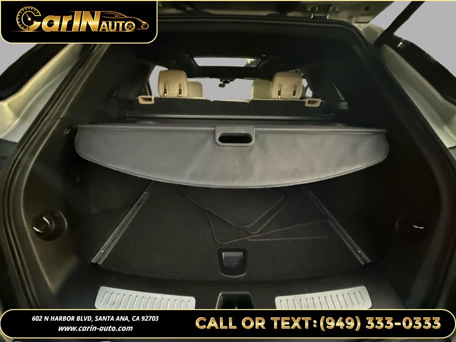 2017 Cadillac XT5 FWD 4dr Luxury, available for sale in Santa Ana, California | Carin Auto. Santa Ana, California 2017 Cadillac XT5 FWD 4dr Luxury, available for sale in Santa Ana, California | Carin Auto. Santa Ana, California