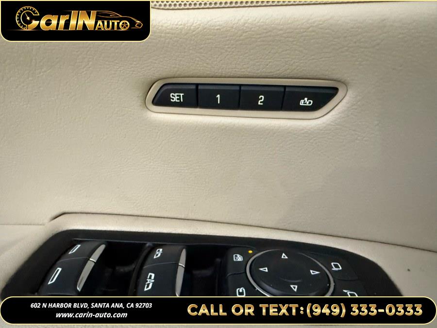 2017 Cadillac XT5 FWD 4dr Luxury, available for sale in Santa Ana, California | Carin Auto. Santa Ana, California 2017 Cadillac XT5 FWD 4dr Luxury, available for sale in Santa Ana, California | Carin Auto. Santa Ana, California