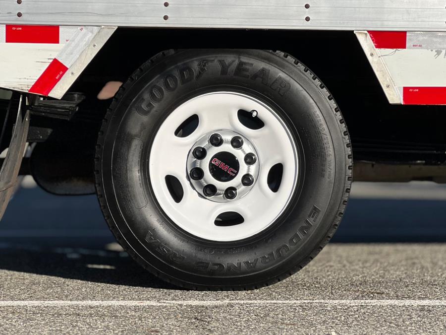 2019 GMC Savana Commercial Cutaway 3500 Van 139", available for sale in Paterson, New Jersey | Speedway Commercial Motors LLC. Paterson, New Jersey 2019 GMC Savana Commercial Cutaway 3500 Van 139", available for sale in Paterson, New Jersey | Speedway Commercial Motors LLC. Paterson, New Jersey