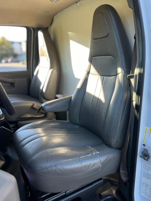 2019 GMC Savana Commercial Cutaway 3500 Van 139", available for sale in Paterson, New Jersey | Speedway Motors LLC. Paterson, New Jersey 2019 GMC Savana Commercial Cutaway 3500 Van 139", available for sale in Paterson, New Jersey | Speedway Motors LLC. Paterson, New Jersey