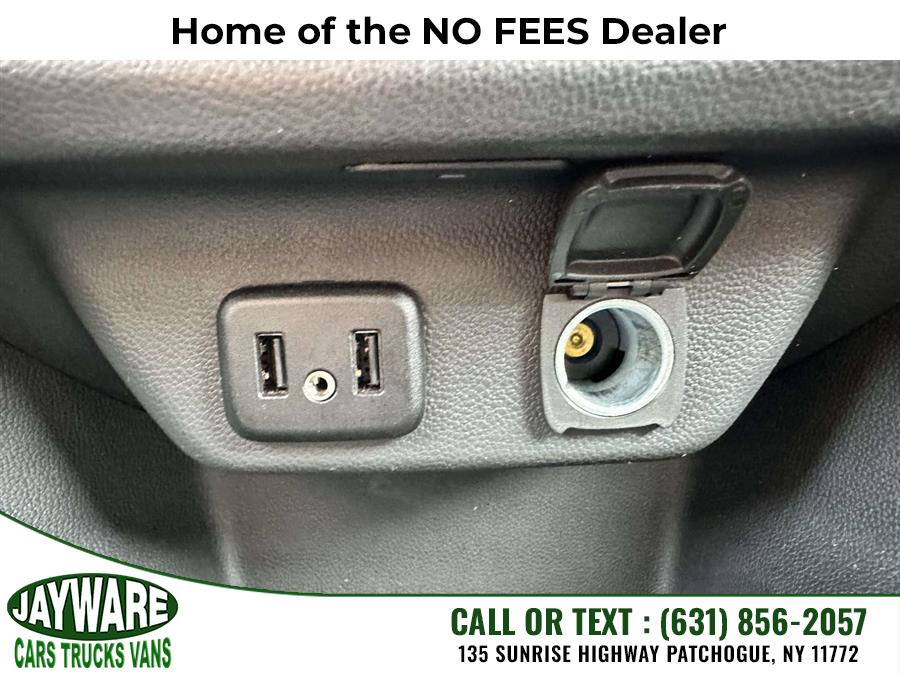 2023 Chevrolet Traverse AWD 4dr LT Leather, available for sale in Patchogue, New York | Jayware Cars Trucks Vans. Patchogue, New York 2023 Chevrolet Traverse AWD 4dr LT Leather, available for sale in Patchogue, New York | Jayware Cars Trucks Vans. Patchogue, New York