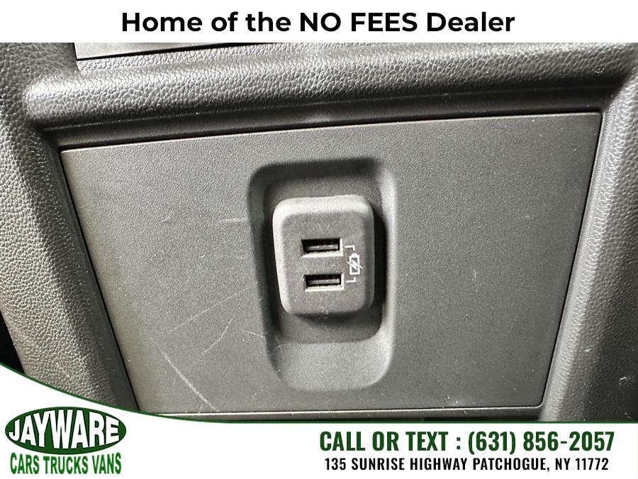 2023 Chevrolet Traverse AWD 4dr LT Leather, available for sale in Patchogue, New York | Jayware Cars Trucks Vans. Patchogue, New York 2023 Chevrolet Traverse AWD 4dr LT Leather, available for sale in Patchogue, New York | Jayware Cars Trucks Vans. Patchogue, New York