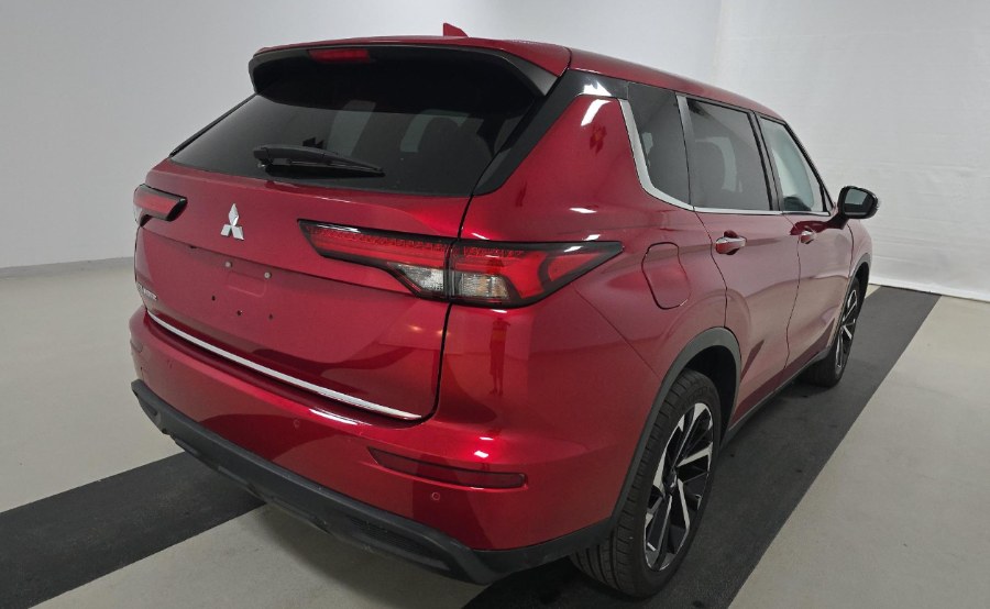 2022 Mitsubishi Outlander ES FWD, available for sale in Woodside, New York | Drive Central. Woodside, New York 2022 Mitsubishi Outlander ES FWD, available for sale in Woodside, New York | Drive Central. Woodside, New York