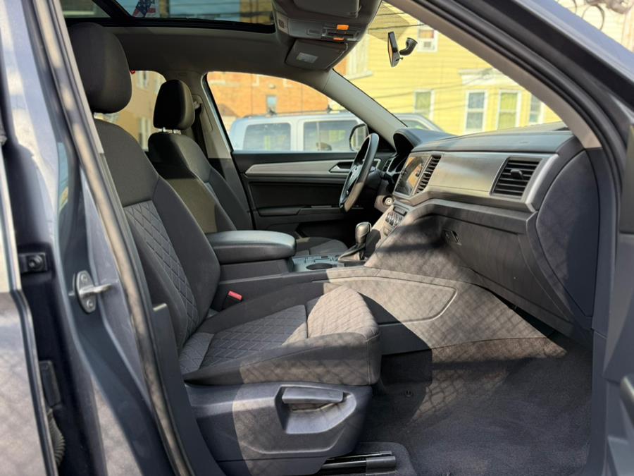 2018 Volkswagen Atlas 3.6L V6 Launch Edition FWD *Ltd Avail*, available for sale in Irvington, New Jersey | Best Cars R Us. Irvington, New Jersey 2018 Volkswagen Atlas 3.6L V6 Launch Edition FWD *Ltd Avail*, available for sale in Irvington, New Jersey | Best Cars R Us. Irvington, New Jersey