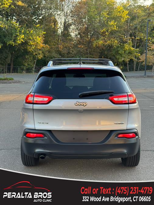 2016 Jeep Cherokee 4WD 4dr Latitude, available for sale in Bridgeport, Connecticut | Peralta Bros Auto Clinic. Bridgeport, Connecticut 2016 Jeep Cherokee 4WD 4dr Latitude, available for sale in Bridgeport, Connecticut | Peralta Bros Auto Clinic. Bridgeport, Connecticut