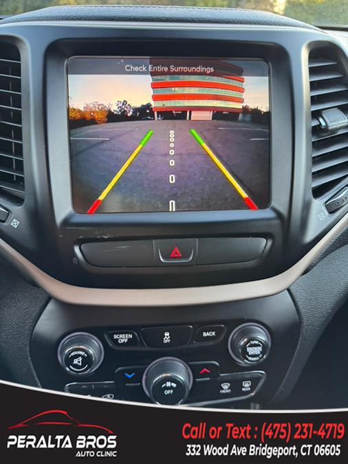 2016 Jeep Cherokee 4WD 4dr Latitude, available for sale in Bridgeport, Connecticut | Peralta Bros Auto Clinic. Bridgeport, Connecticut 2016 Jeep Cherokee 4WD 4dr Latitude, available for sale in Bridgeport, Connecticut | Peralta Bros Auto Clinic. Bridgeport, Connecticut