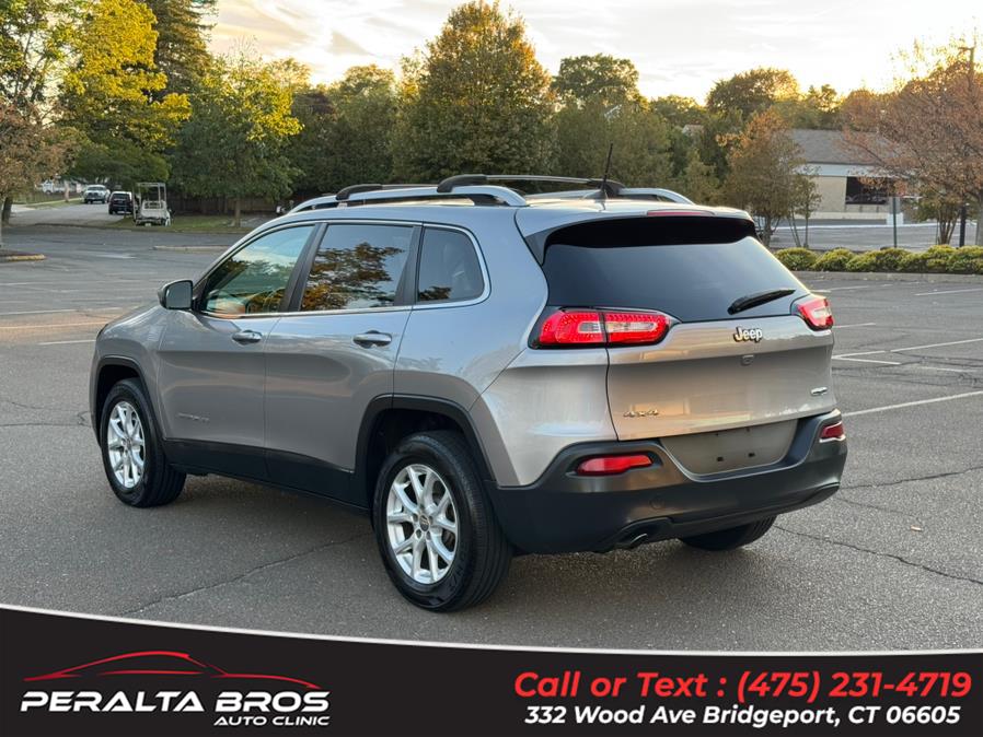 2016 Jeep Cherokee 4WD 4dr Latitude, available for sale in Bridgeport, Connecticut | Peralta Bros Auto Clinic. Bridgeport, Connecticut 2016 Jeep Cherokee 4WD 4dr Latitude, available for sale in Bridgeport, Connecticut | Peralta Bros Auto Clinic. Bridgeport, Connecticut
