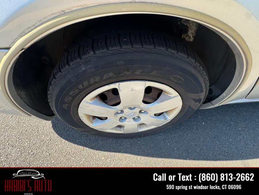 2009 Hyundai Sonata 4dr Sdn I4 Man GLS, available for sale in Windsor Locks, Connecticut | Habibis Auto Sales. Windsor Locks, Connecticut 2009 Hyundai Sonata 4dr Sdn I4 Man GLS, available for sale in Windsor Locks, Connecticut | Habibis Auto Sales. Windsor Locks, Connecticut