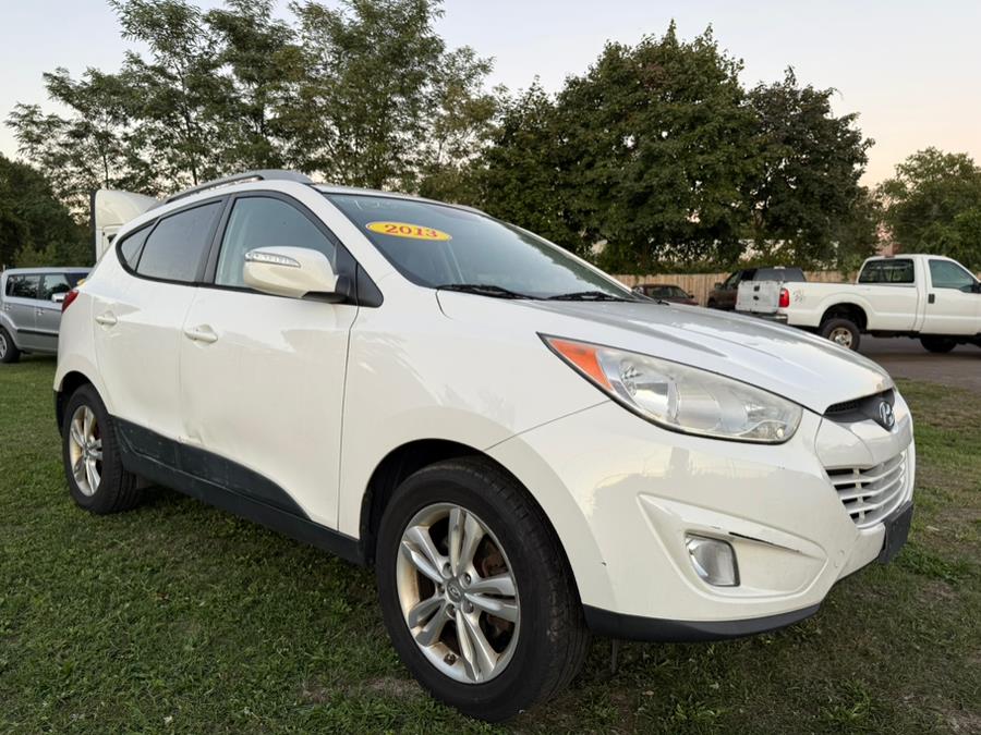 2013 Hyundai Tucson AWD 4dr Auto GLS PZEV, available for sale in New Haven, Connecticut | Angela’s Auto Emporium LLC. New Haven, Connecticut