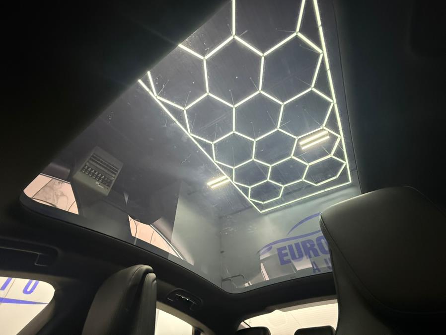 2021 Porsche Taycan 4S photo 33
