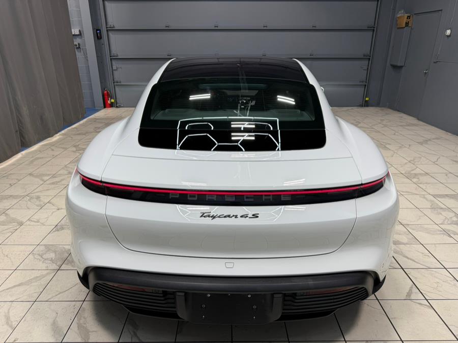 2021 Porsche Taycan 4S photo 7