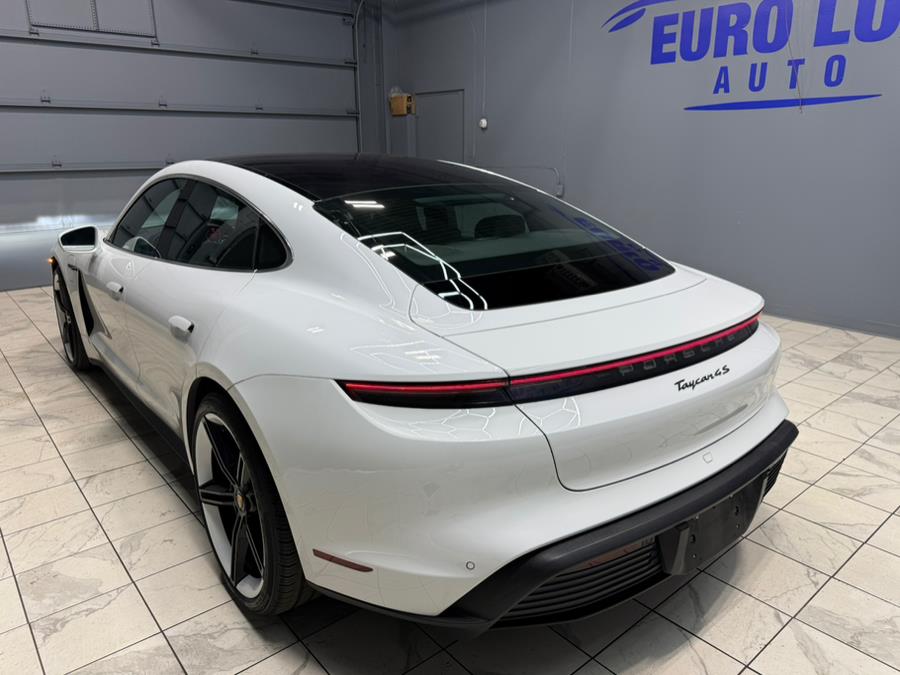2021 Porsche Taycan 4S photo 8