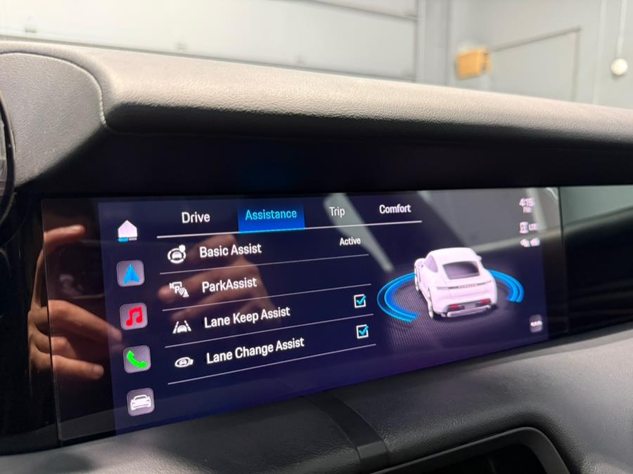2021 Porsche Taycan 4S photo 24