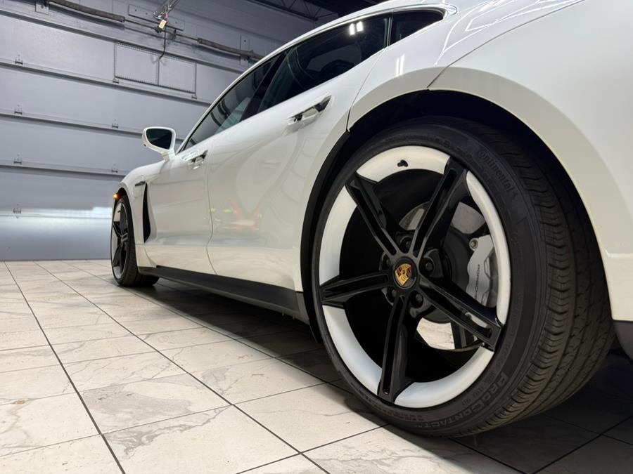 2021 Porsche Taycan 4S photo 9