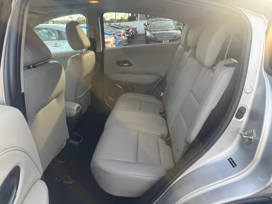 2016 Honda HR-V AWD 4dr CVT EX-L w/Navi, available for sale in Hartford, Connecticut | VEB Auto Sales. Hartford, Connecticut 2016 Honda HR-V AWD 4dr CVT EX-L w/Navi, available for sale in Hartford, Connecticut | VEB Auto Sales. Hartford, Connecticut