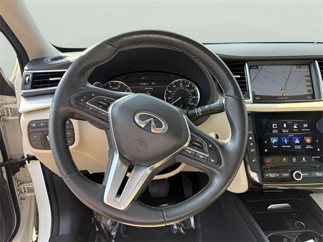 2019 Infiniti QX50 Essential photo 12