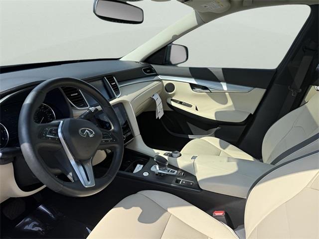 2019 Infiniti QX50 Essential photo 13