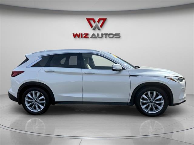 2019 Infiniti QX50 Essential photo 4