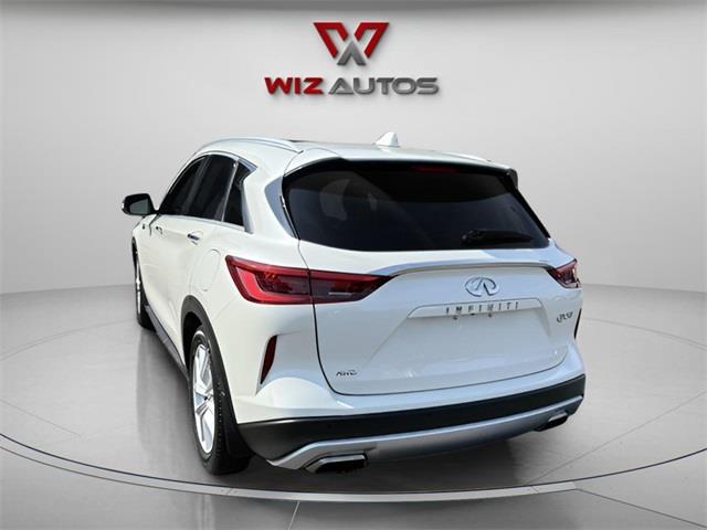 2019 Infiniti QX50 Essential photo 5