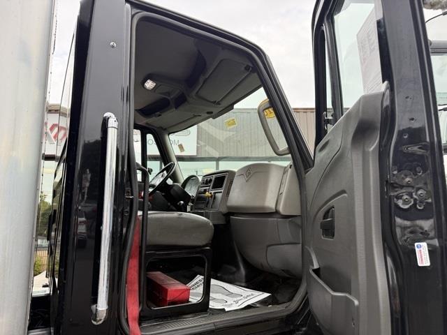 2018 International 4300 DuraStar 4300 photo 13