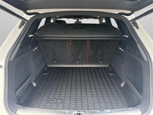 2020 Audi Q5 45 Prestige photo 4