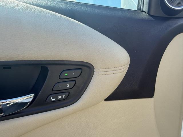 2016 Acura RDX Technology Plus photo 14