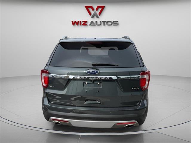 2016 Ford Explorer XLT photo 3