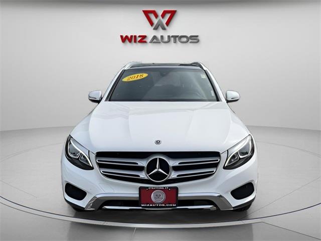 2018 Mercedes Benz GLC 300 4MATIC photo 2