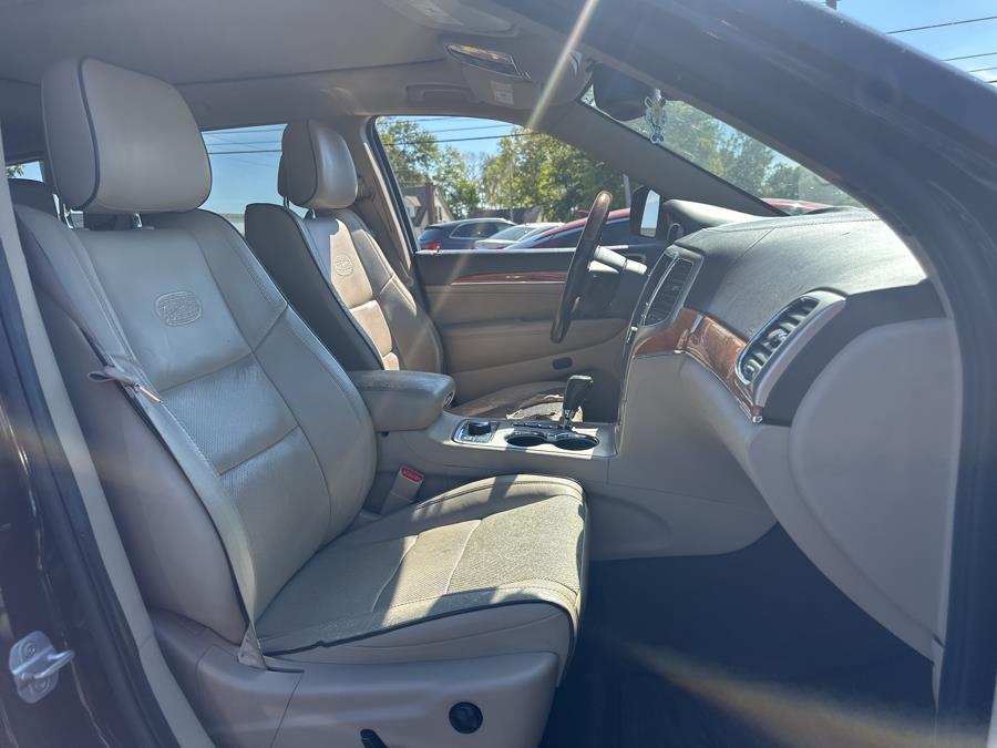 2011 Jeep Grand Cherokee 4WD 4dr Overland, available for sale in Beavercreek, Ohio | Wholesale Direct Motors. Beavercreek, Ohio 2011 Jeep Grand Cherokee 4WD 4dr Overland, available for sale in Beavercreek, Ohio | Wholesale Direct Motors. Beavercreek, Ohio