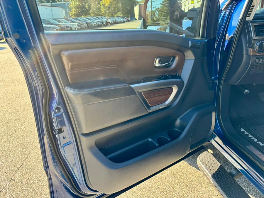 2016 Nissan Titan XD 4WD Crew Cab Platinum Reserve Diesel, available for sale in South Windsor, Connecticut | Mike And Tony Auto Sales, Inc. South Windsor, Connecticut 2016 Nissan Titan XD 4WD Crew Cab Platinum Reserve Diesel, available for sale in South Windsor, Connecticut | Mike And Tony Auto Sales, Inc. South Windsor, Connecticut