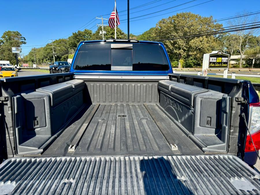 2016 Nissan Titan XD 4WD Crew Cab Platinum Reserve Diesel, available for sale in South Windsor, Connecticut | Mike And Tony Auto Sales, Inc. South Windsor, Connecticut 2016 Nissan Titan XD 4WD Crew Cab Platinum Reserve Diesel, available for sale in South Windsor, Connecticut | Mike And Tony Auto Sales, Inc. South Windsor, Connecticut